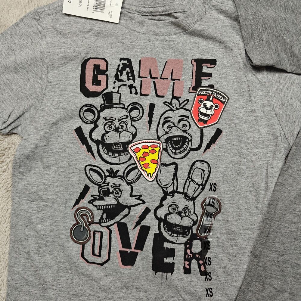 Boys T-shirt Bundle Size 6-7 XS/S Gray FNAF Five Nights Skateboard Pug NEW - Picture 3 of 4